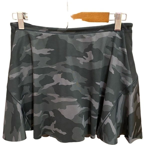 Athleta Match Point Printed Skort Camo Size XS - Picture 7 of 15